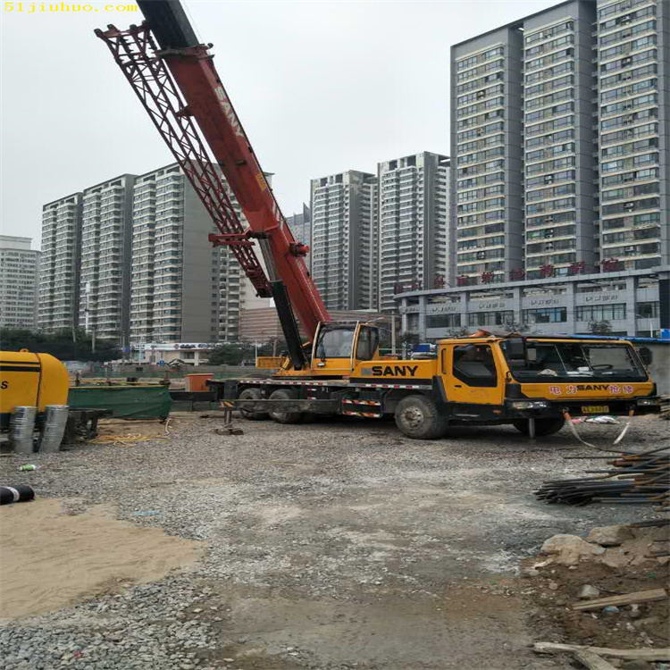 天津津南选择专业吊车租赁服务，轻松解决高空作业难题