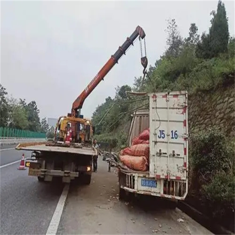 天津津南了解道路救援吊车费用的细节与影响因素
